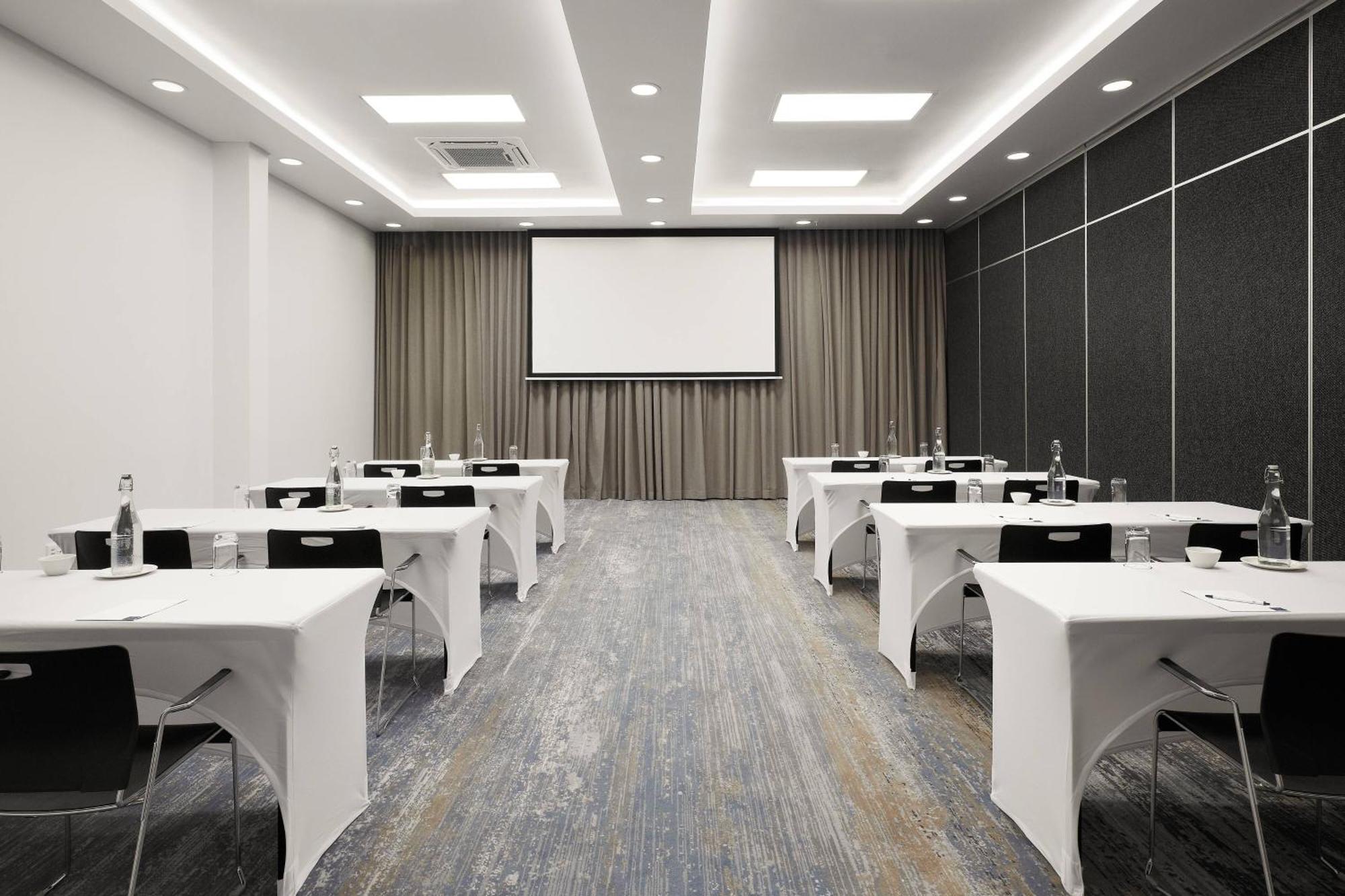 Protea Hotel By Marriott Durban Umhlanga Екстериор снимка